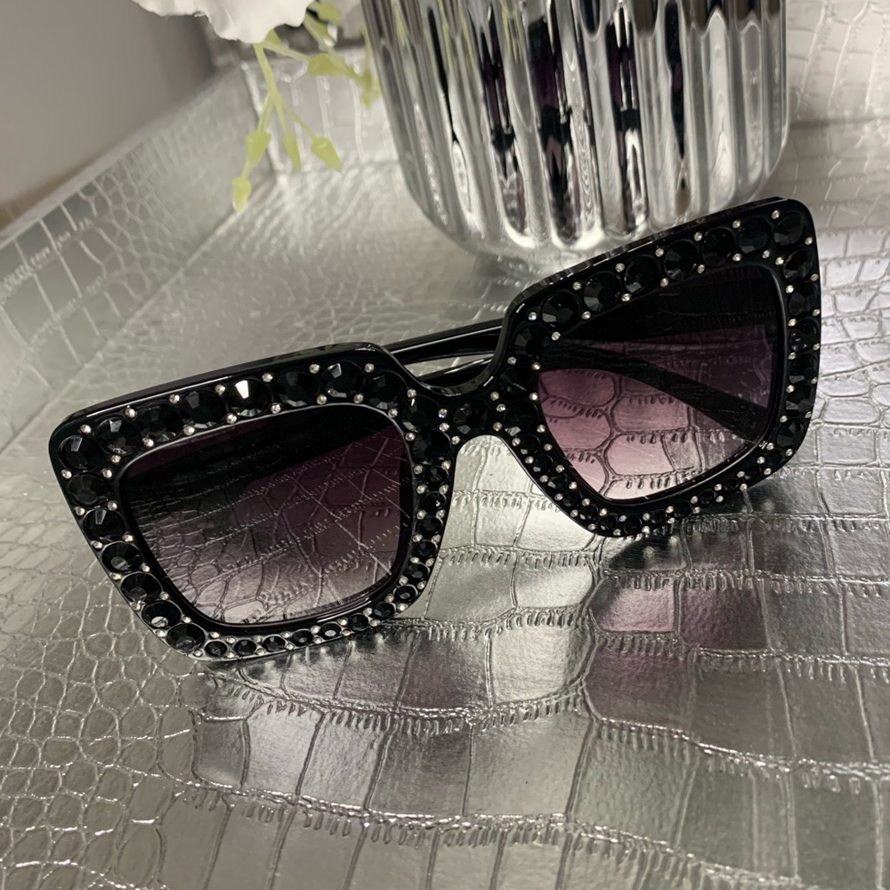Black sunglasses
